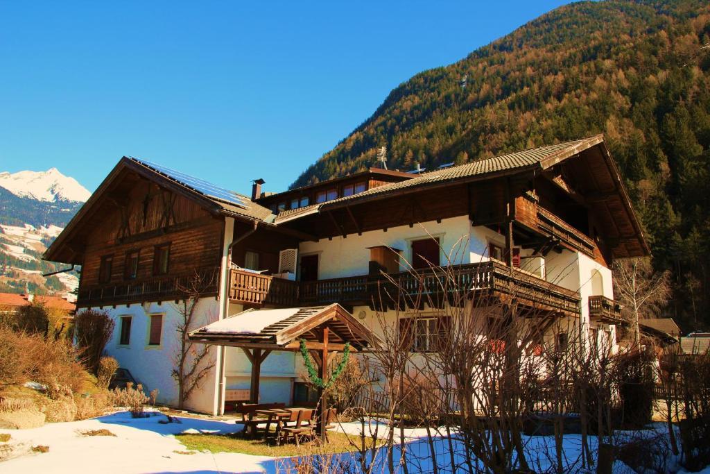 Gasthof Residence Brugghof & Erlhof Campo Tures Buitenkant foto